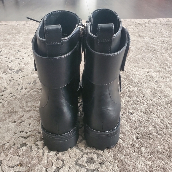 Michael Kors Tatum Logo Leather Ankle Boot 8 - Picture 5 of 7